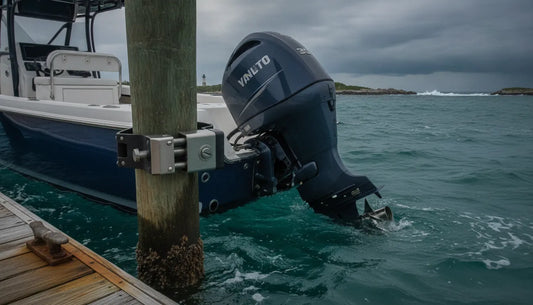 outboard motor lock fitted to a boat engine transom mount