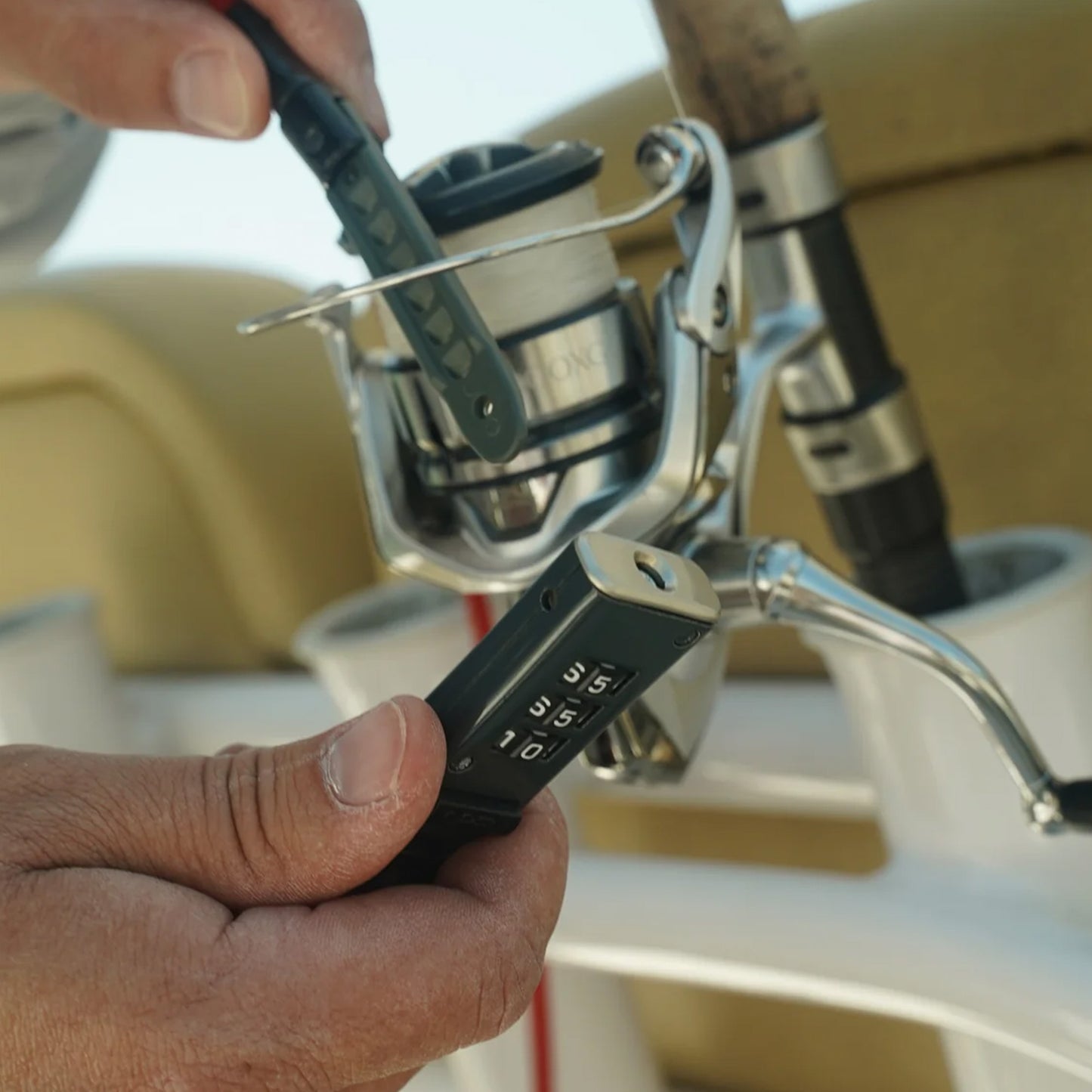 OTTER Lock | Integrated Cable Lock